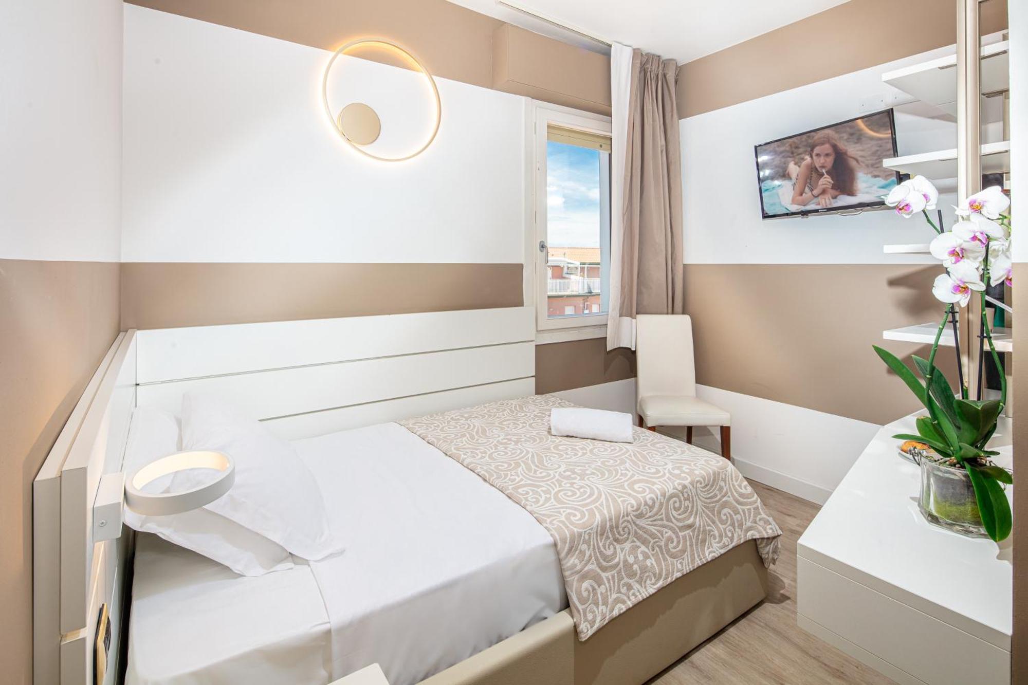 Hotel Karinzia Caorle Exterior foto